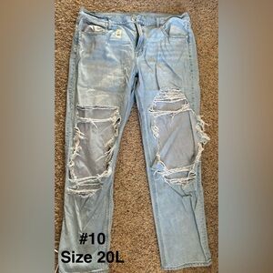 American Eagle Outfitters Distressed Light Blue mom Jeans